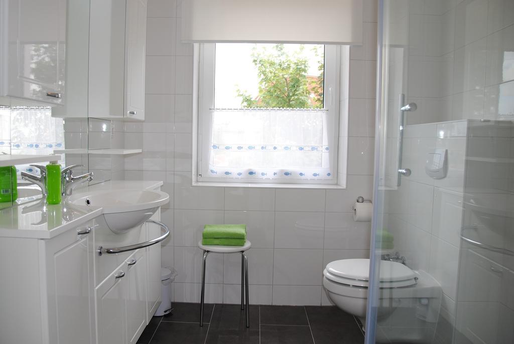 Ferienwohnung Direkt In Sassnitz Habitación foto